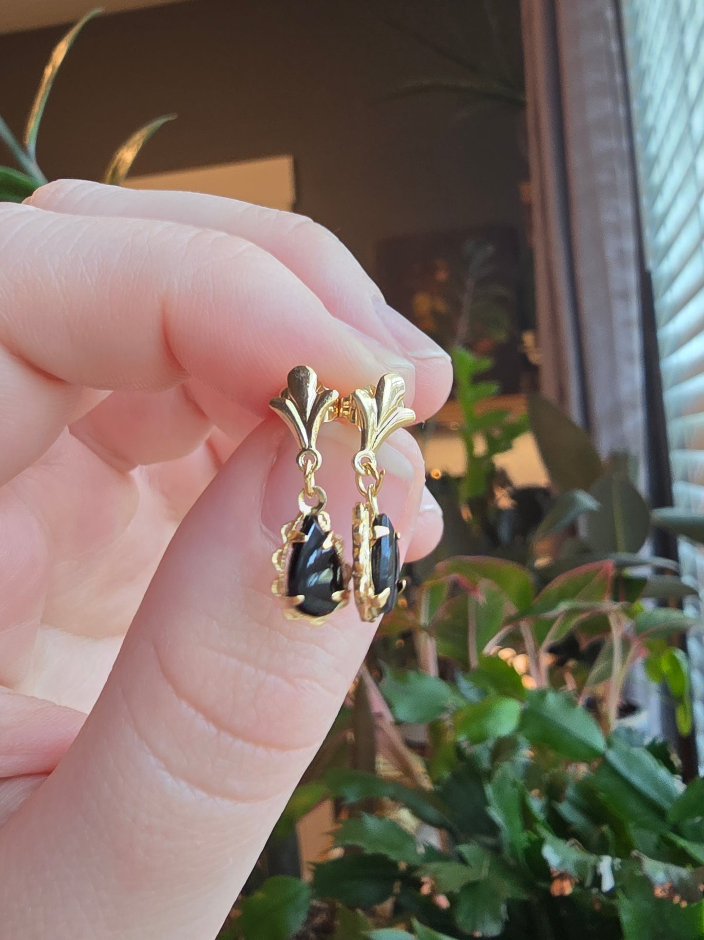 14K Gold and Onyx Earrings