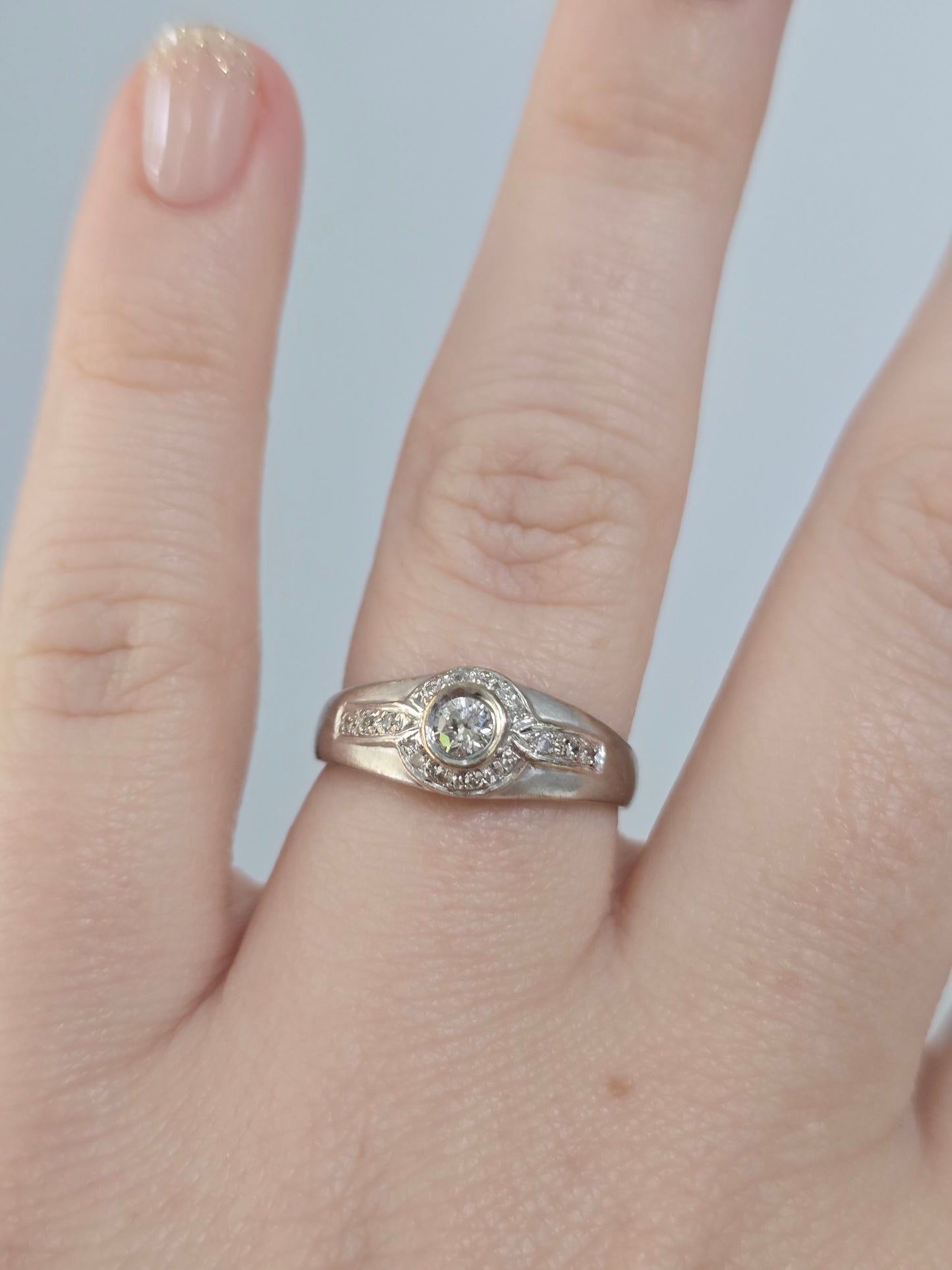 18K White Gold 0.24 CTW Diamond Ring