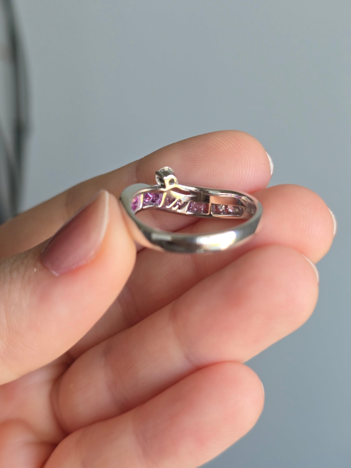18K White Gold Sapphire and Diamond Ring