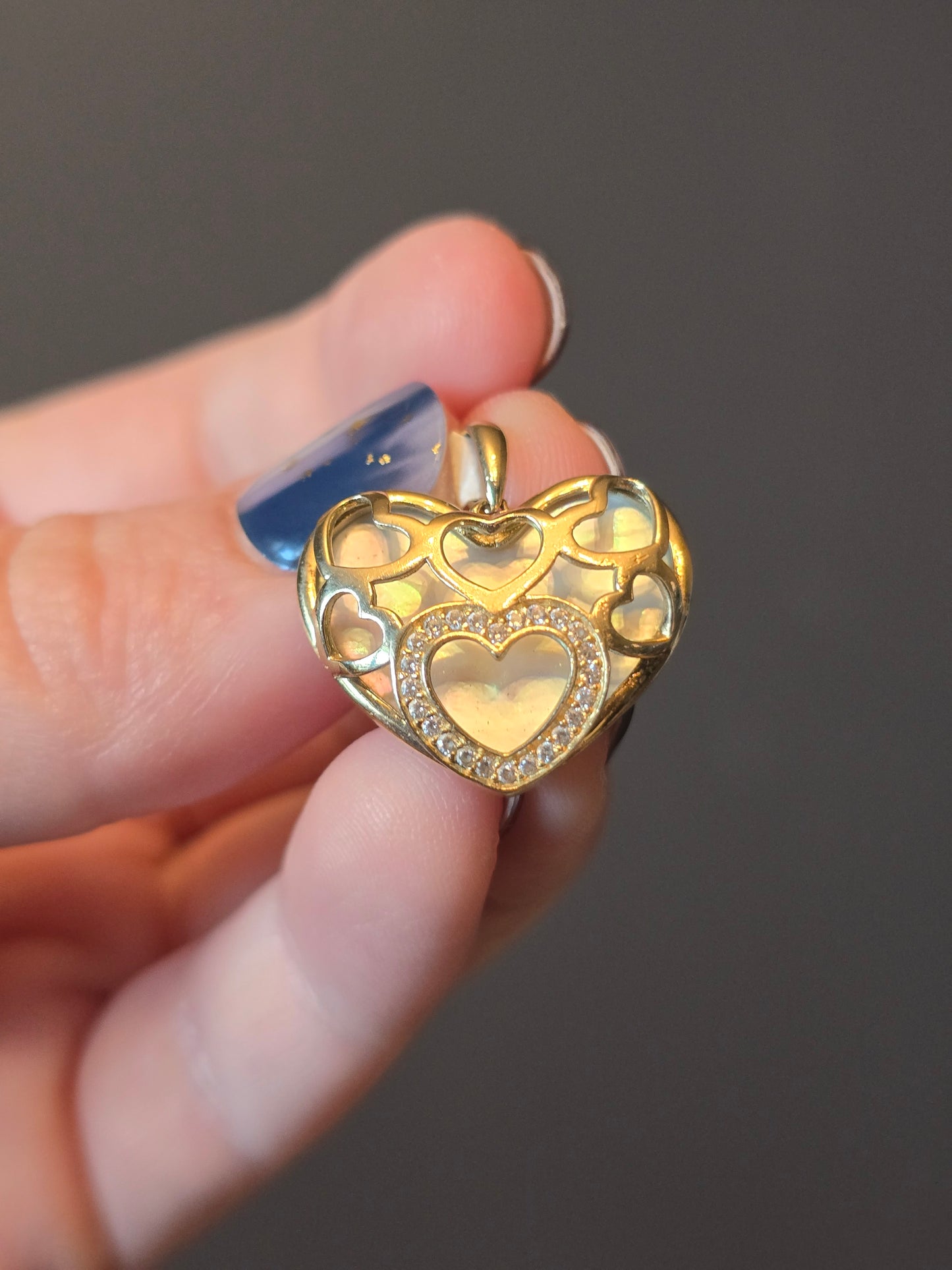 10K Mother-of-Pearl Heart Pendant