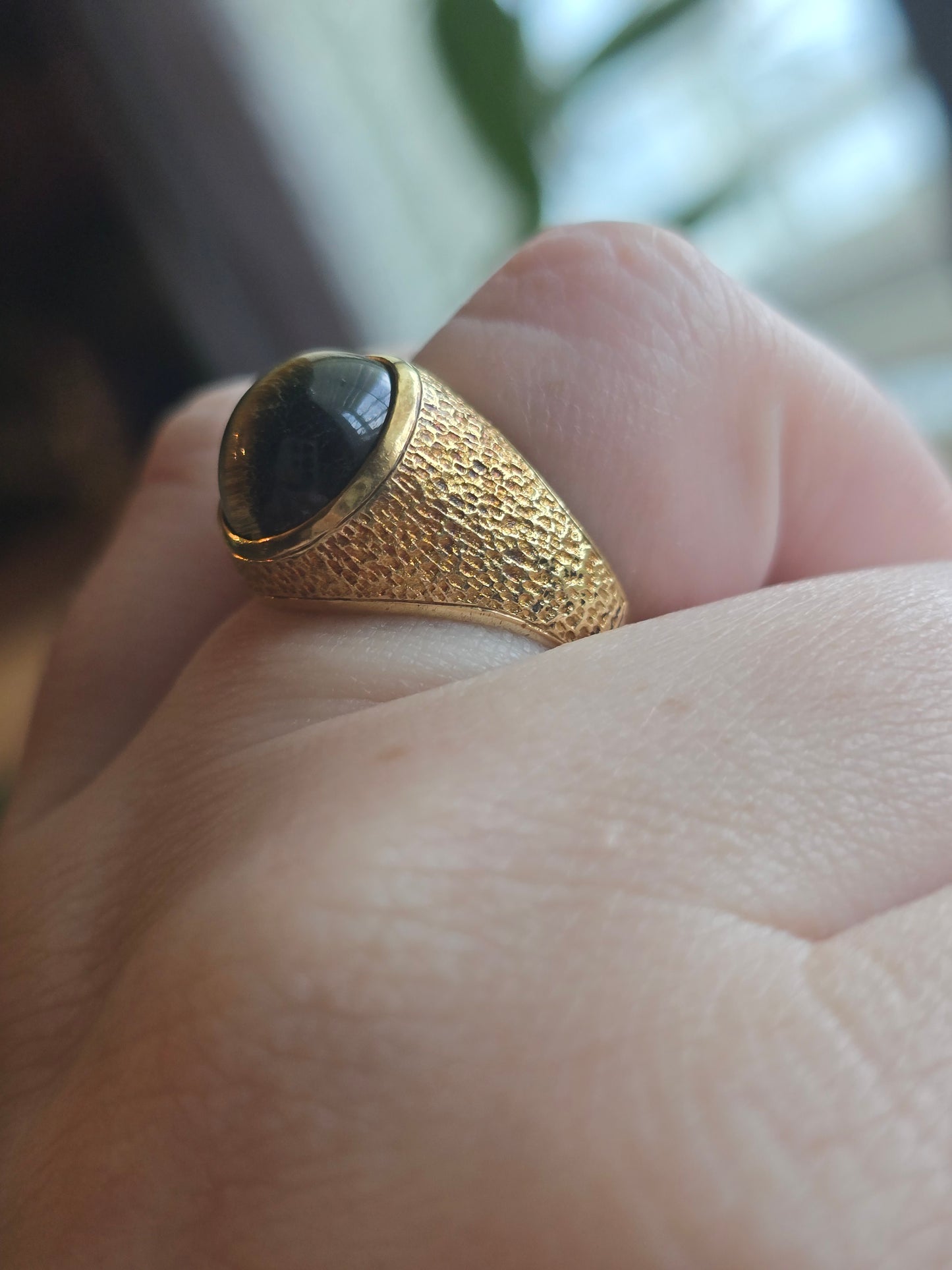 18K Yellow Gold Tigers Eye Ring