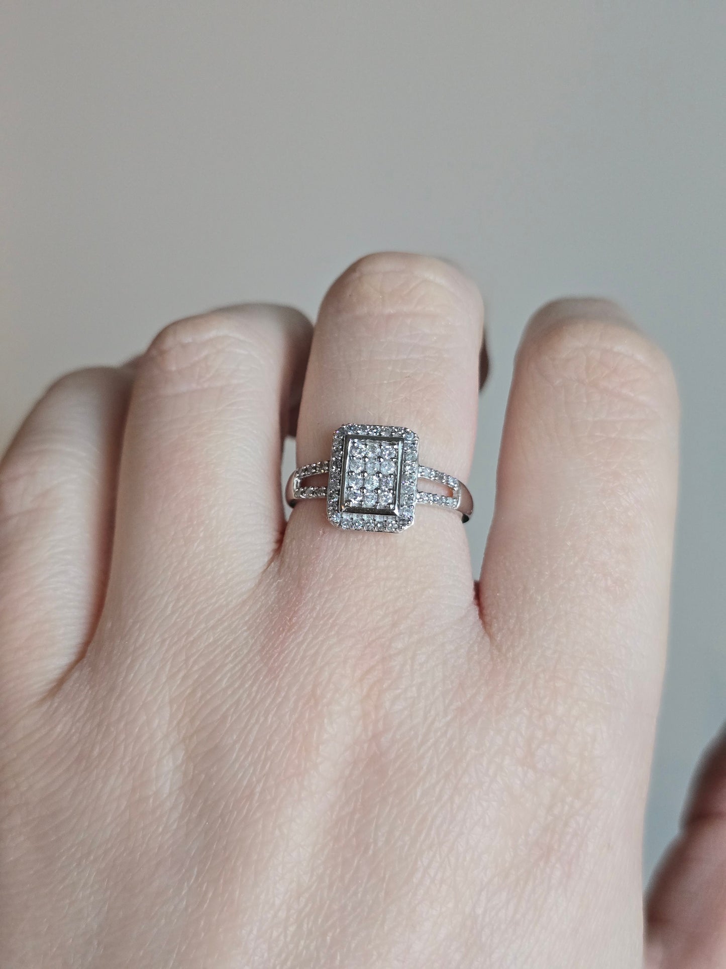 10kt Gold 1/3ct Natural Diamond Ring