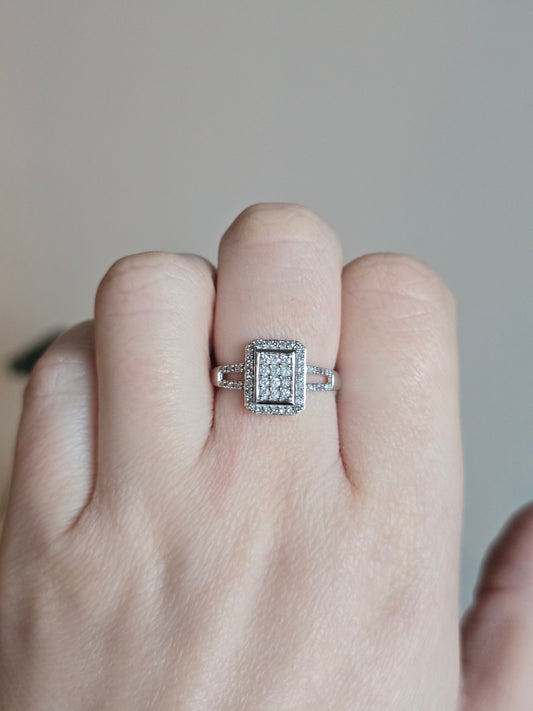 10kt Gold 1/3ct Natural Diamond Ring