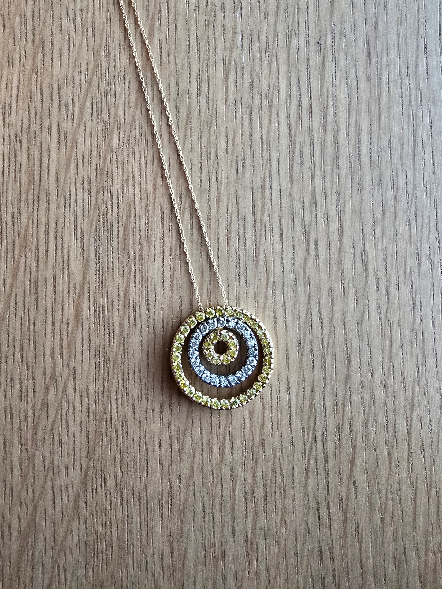 14K Gold Necklace with 0.96 CTW Diamonds