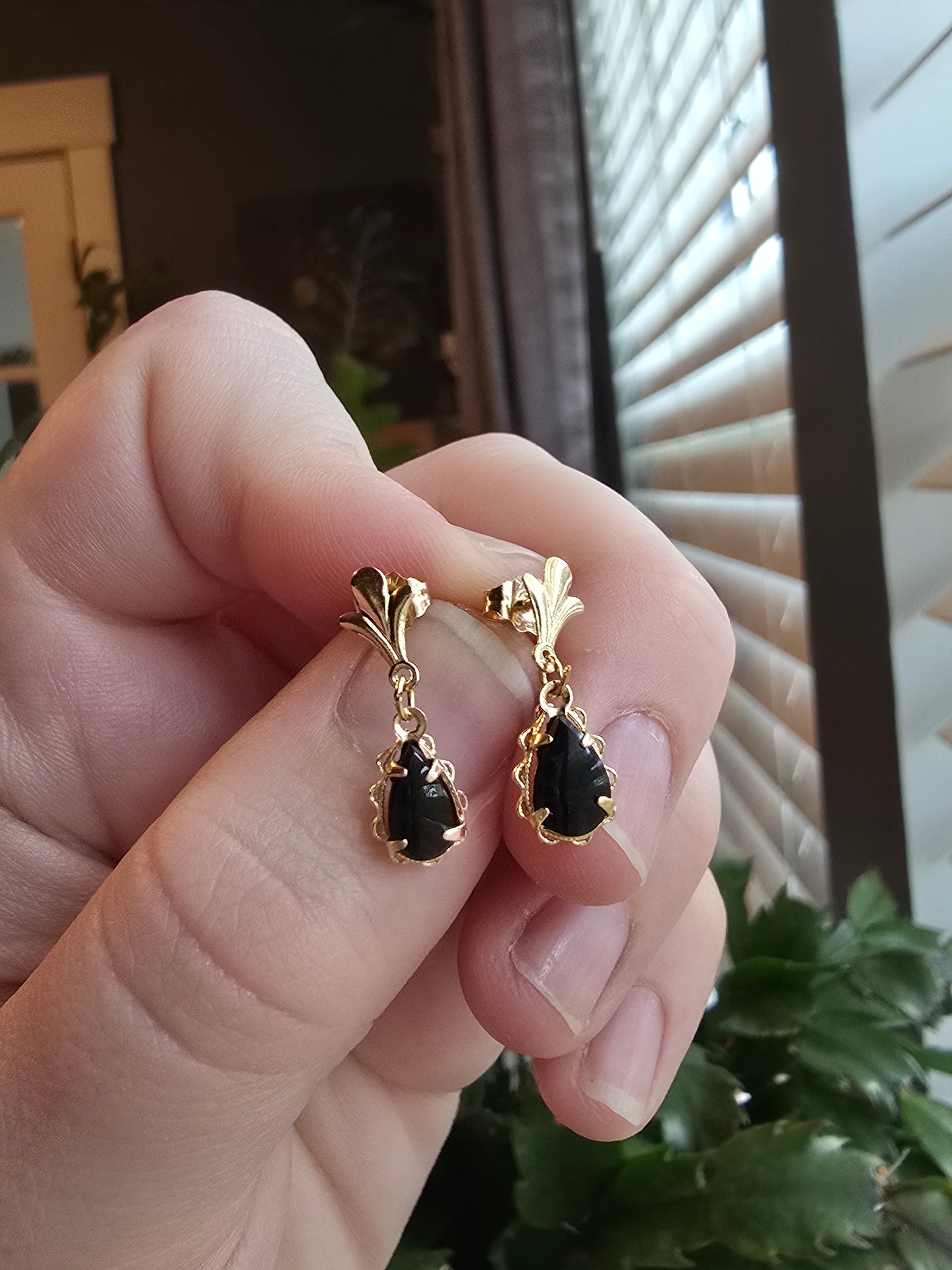 14K Gold and Onyx Earrings