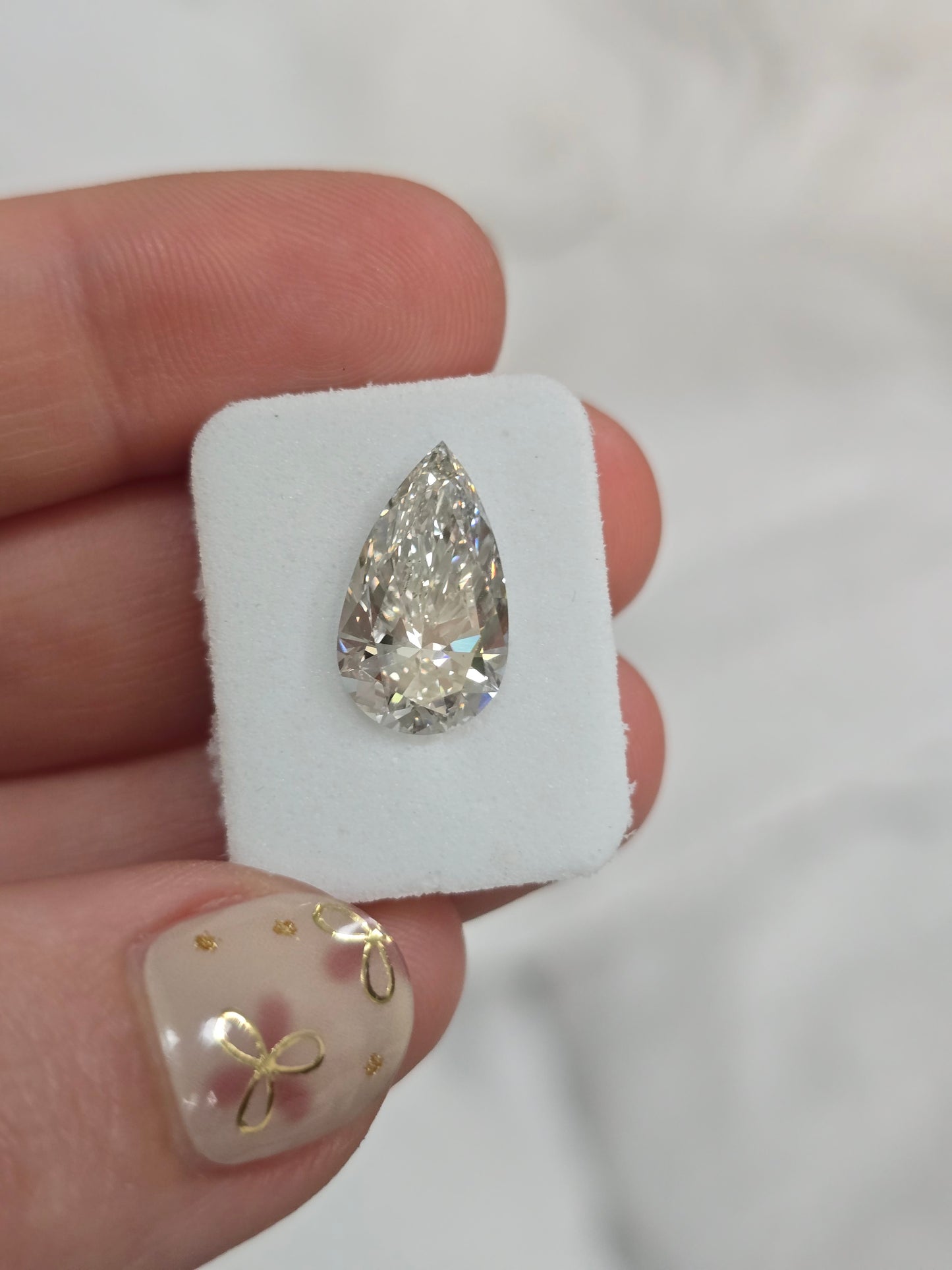 Loose 4.07 CT Pear Lab Grown Diamond with IGI Report