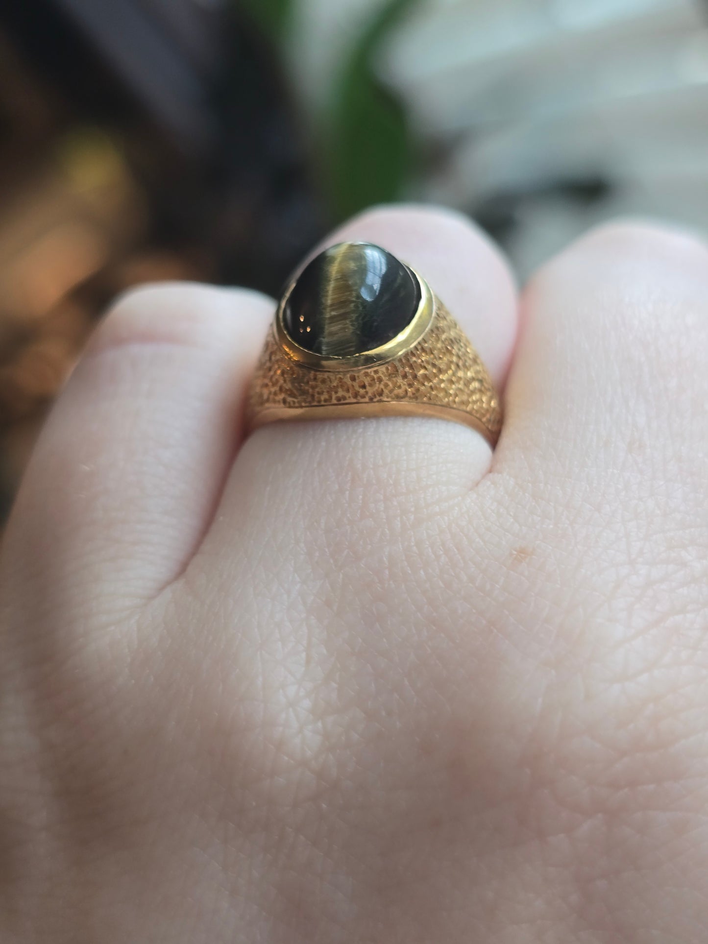 18K Yellow Gold Tigers Eye Ring