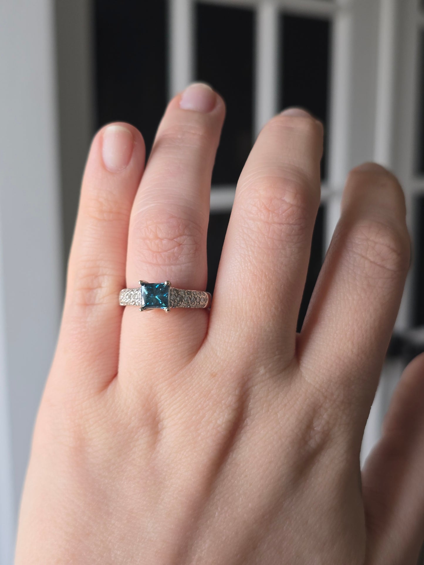 18k White Gold 1.27ct Diamond Ring with Lab Grown Blue Center