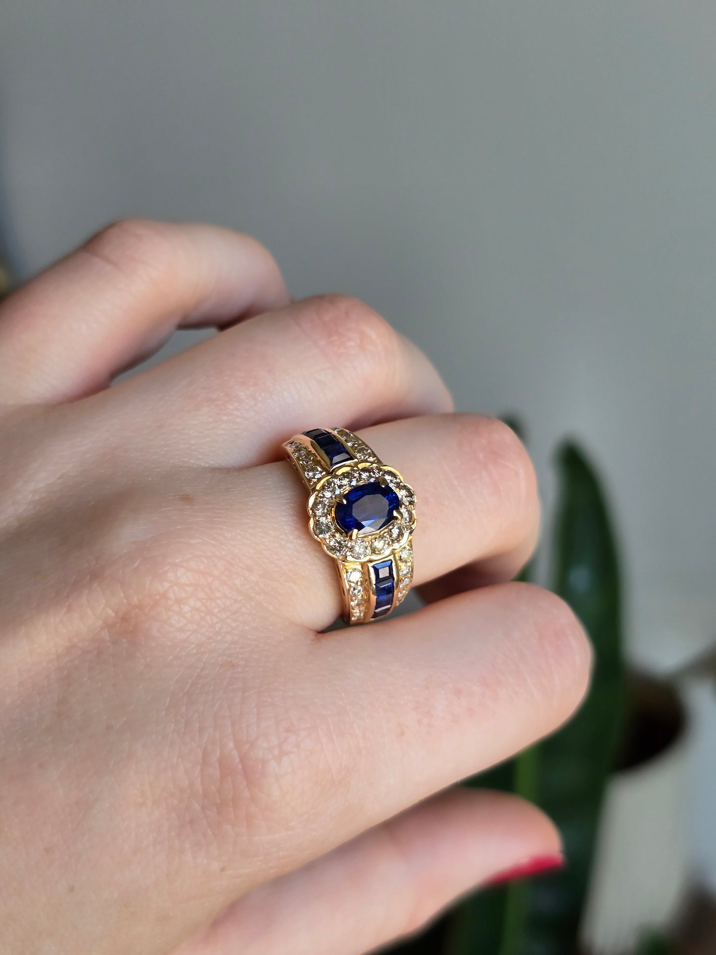 14k Yellow Gold Sapphire and Diamond Ring with GIA Report