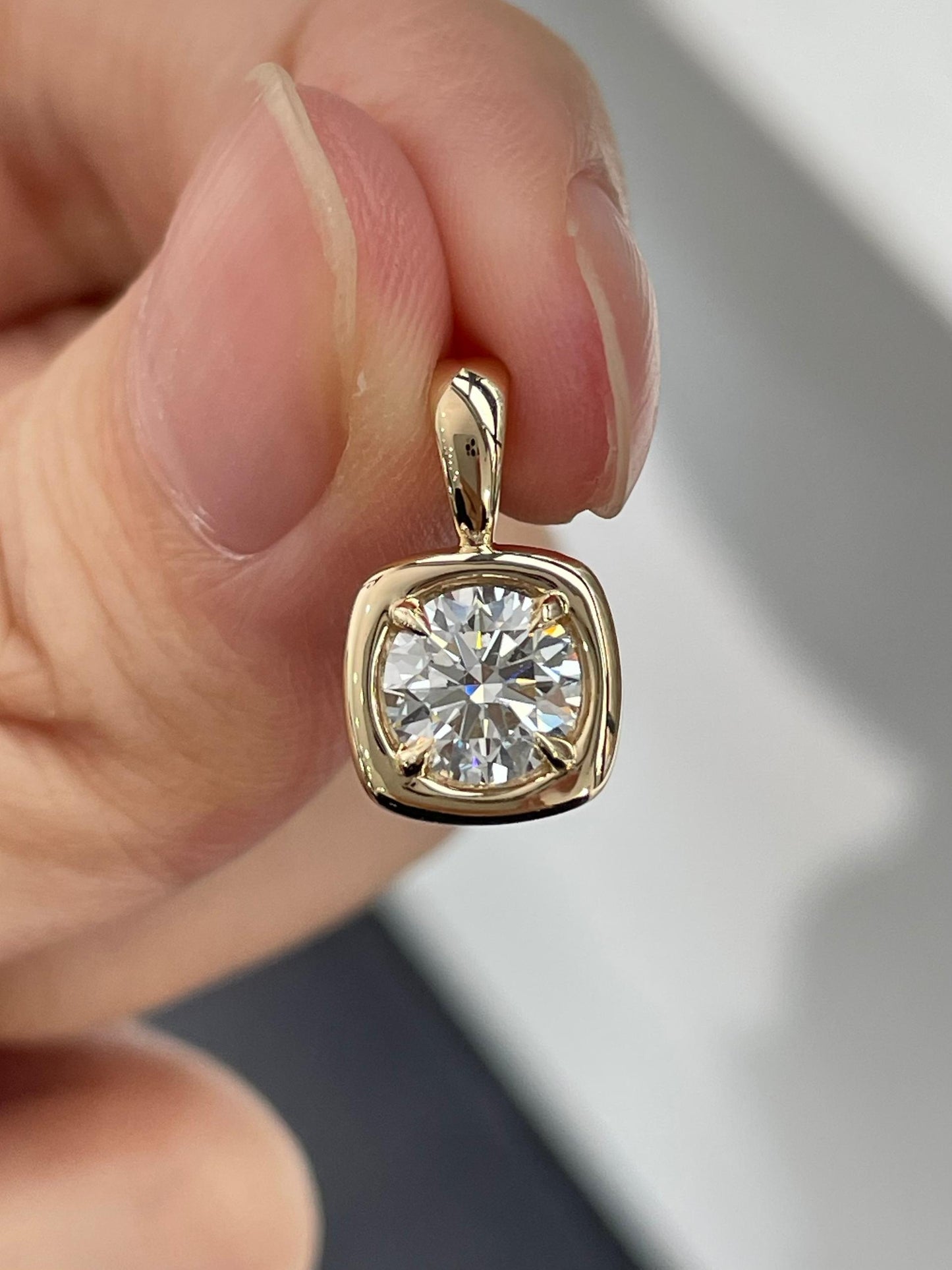 14k Yellow Gold 1ct Lab Diamond Pendant