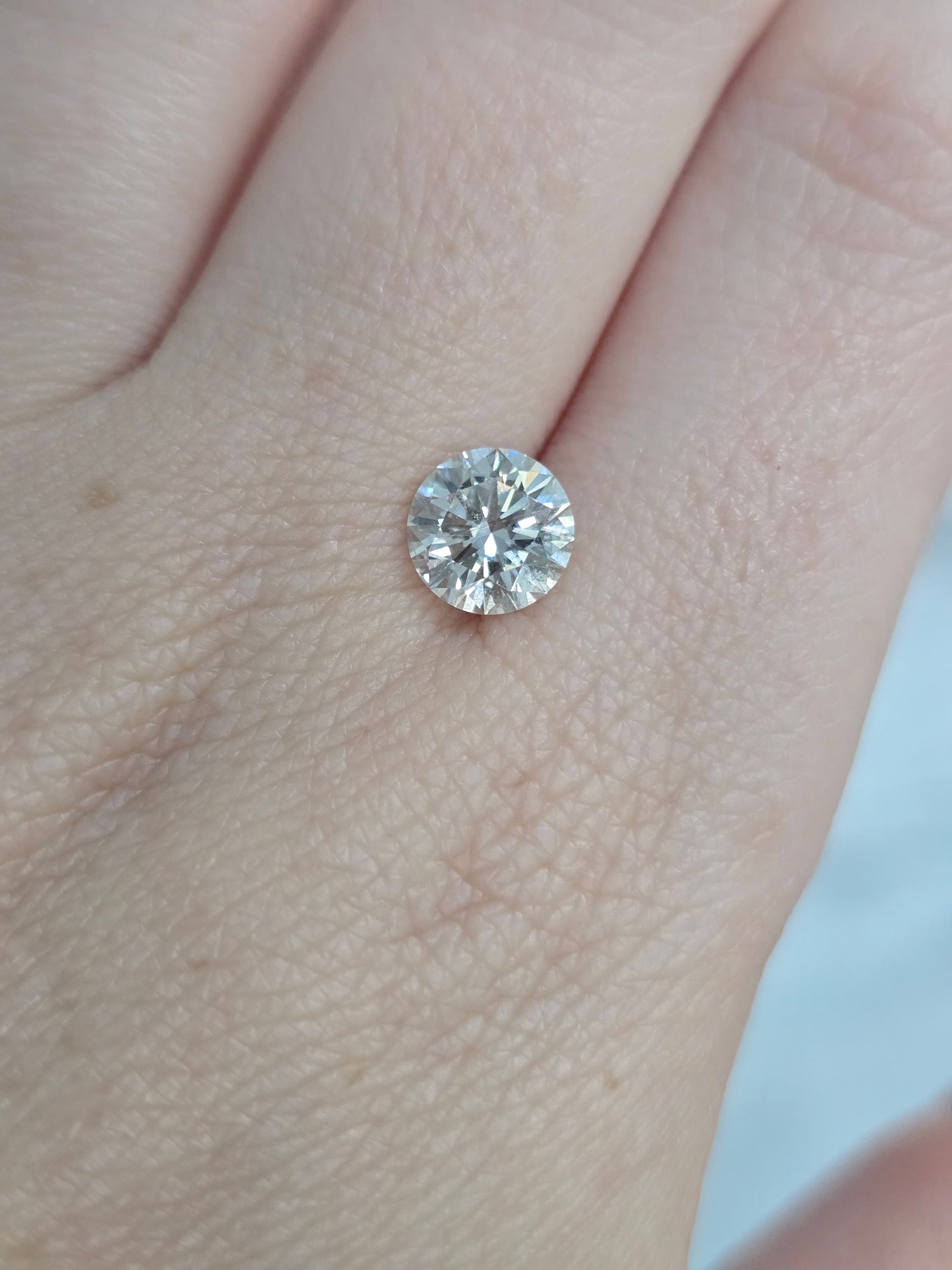 Loose 1.57 CT Round Lab Grown Diamond