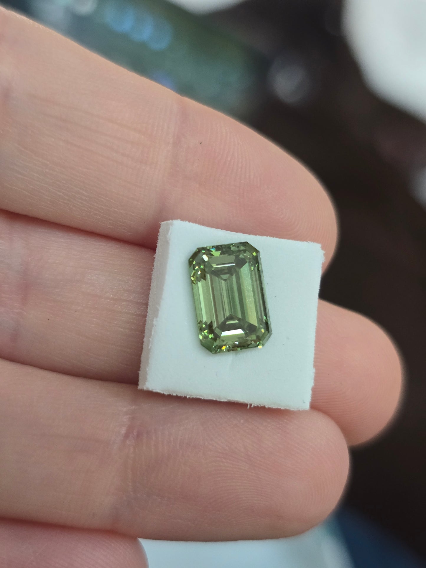 Loose 3.02 CT Emerald Cut Lab Grown Fancy Vivid Green Diamond with IGI Report