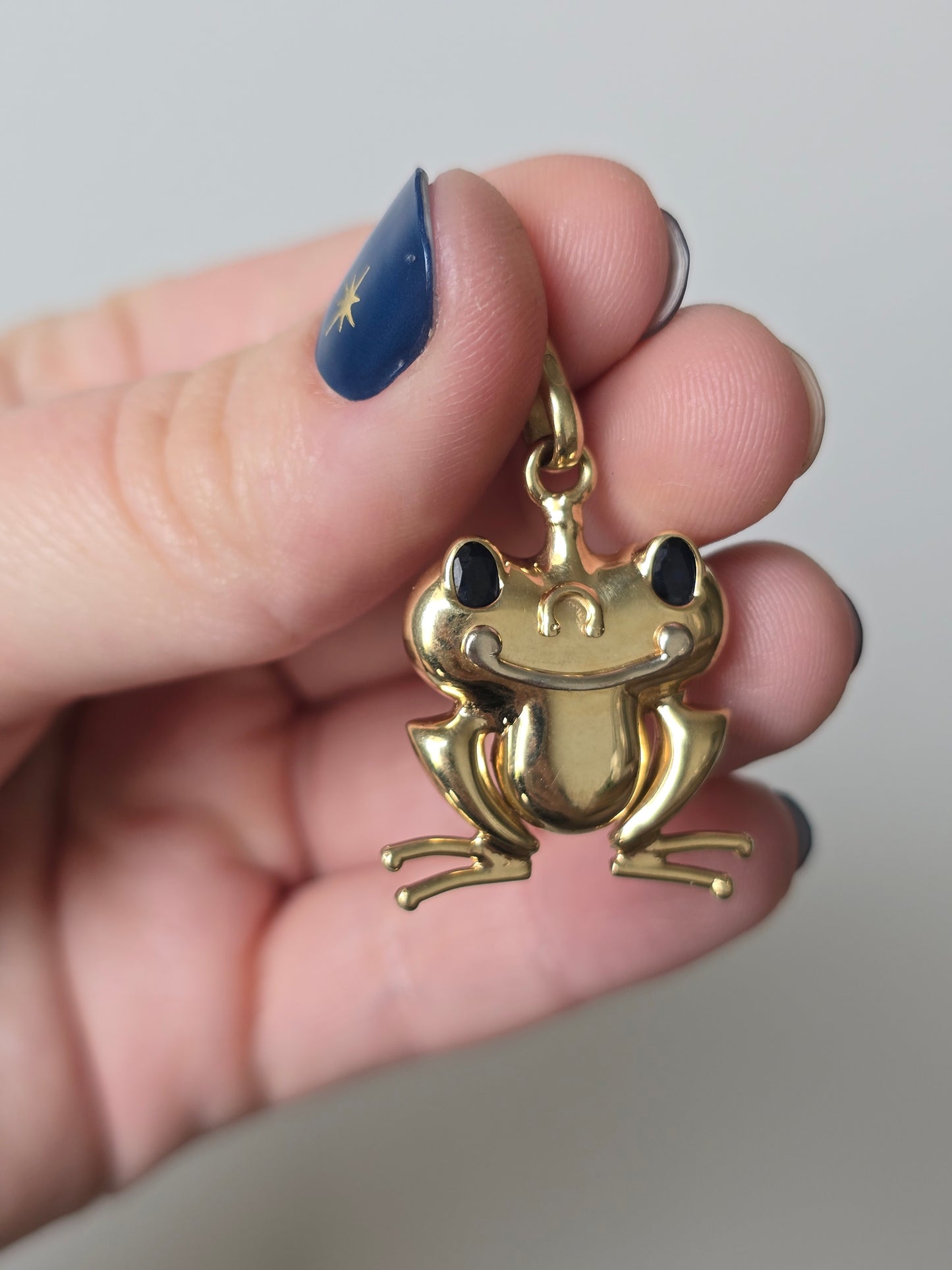 14K Sapphire Frog Pendant