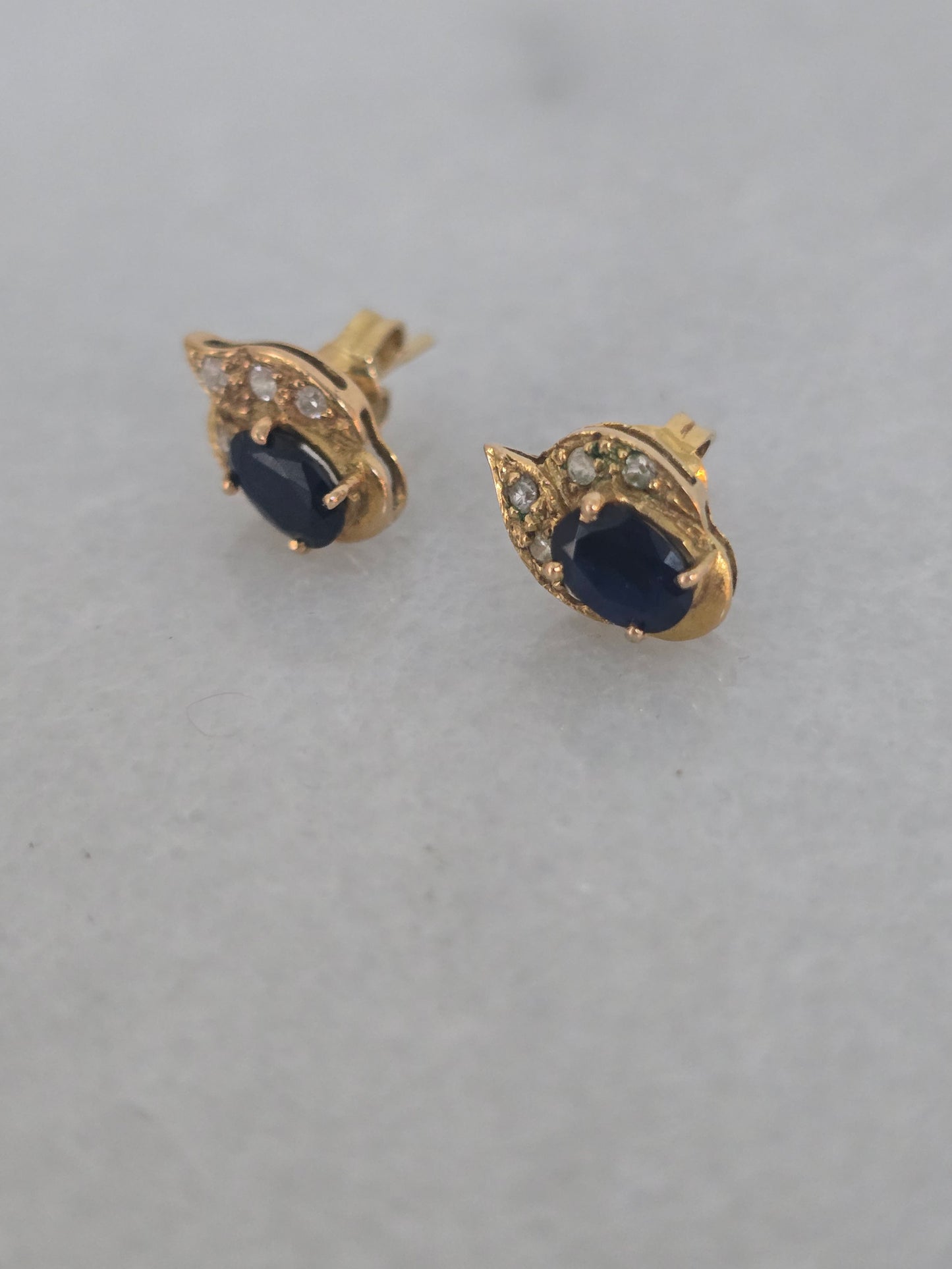 18k Sapphire Ring and Earring Set
