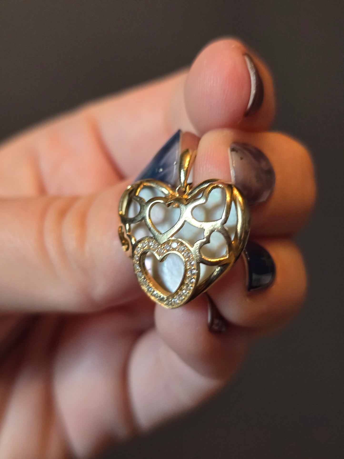 10K Mother-of-Pearl Heart Pendant