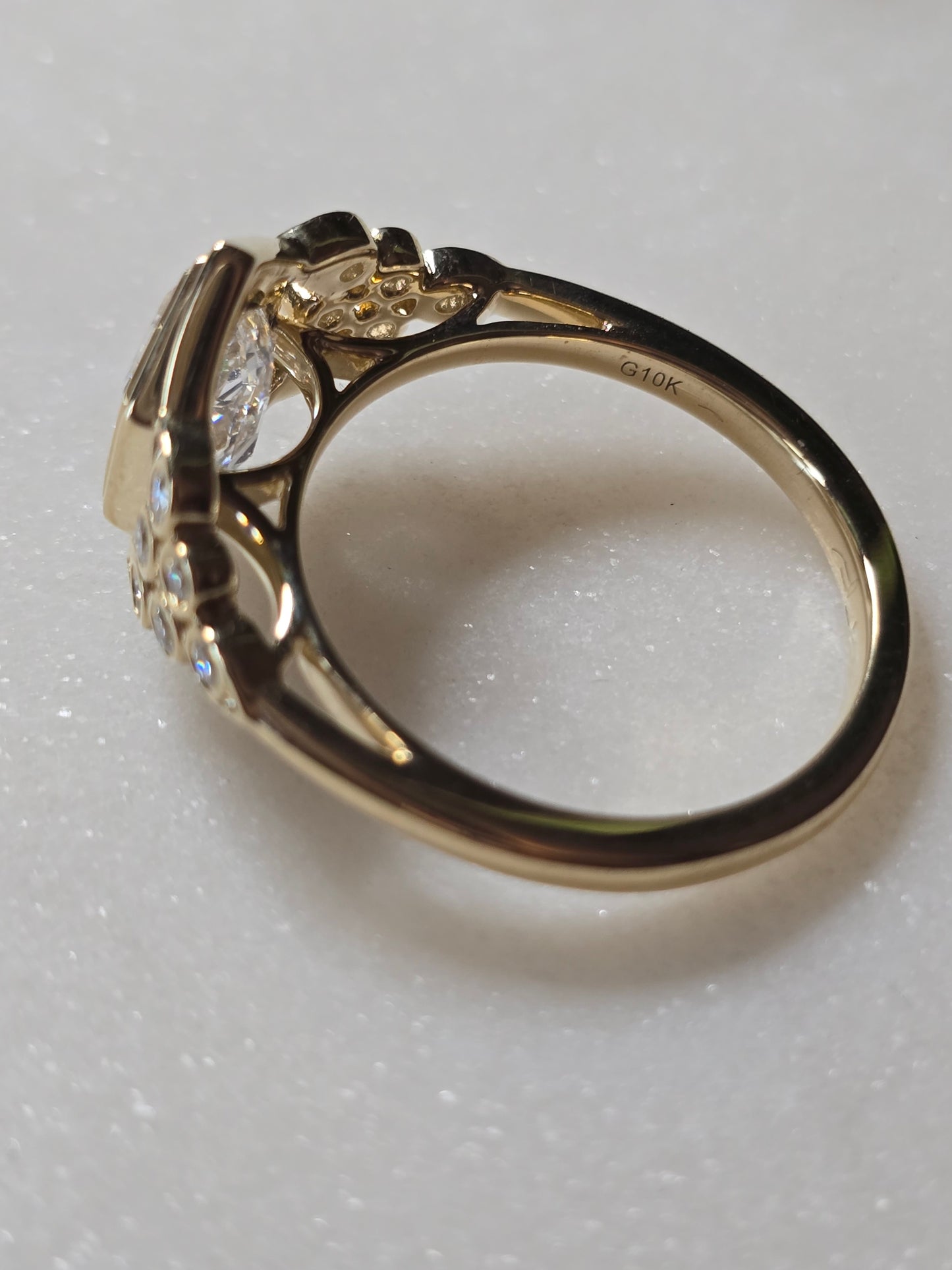 10k Yellow Gold 2ct Dutch Marquise Ring