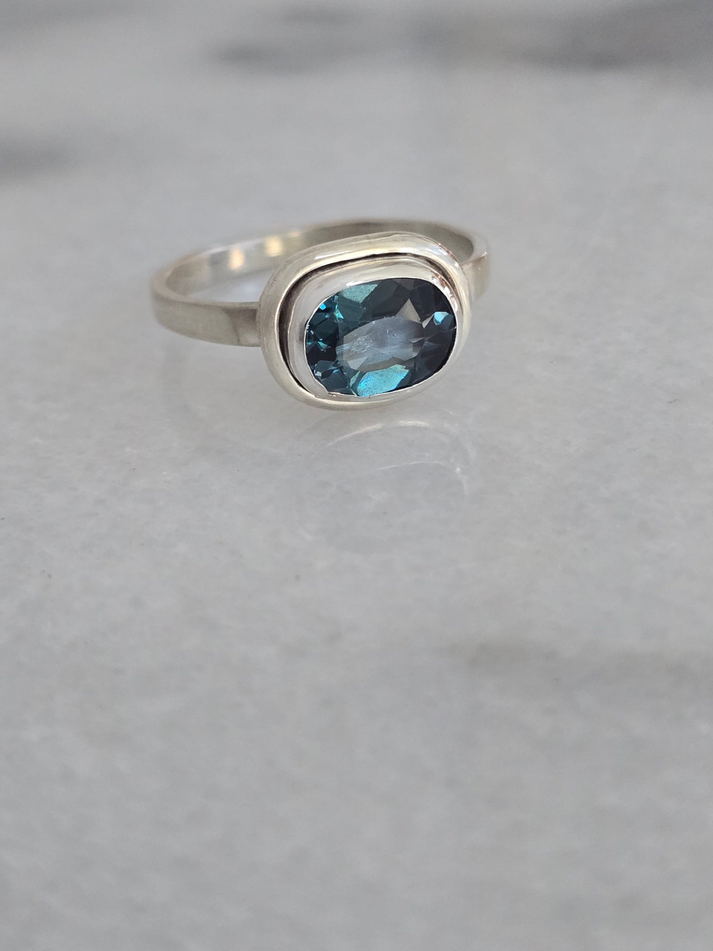 Lagoon Ring – Tide Collection