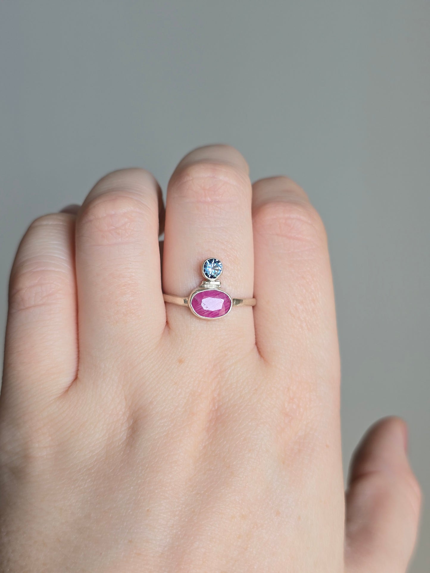 Tide Horizon Stacked Stone Ring