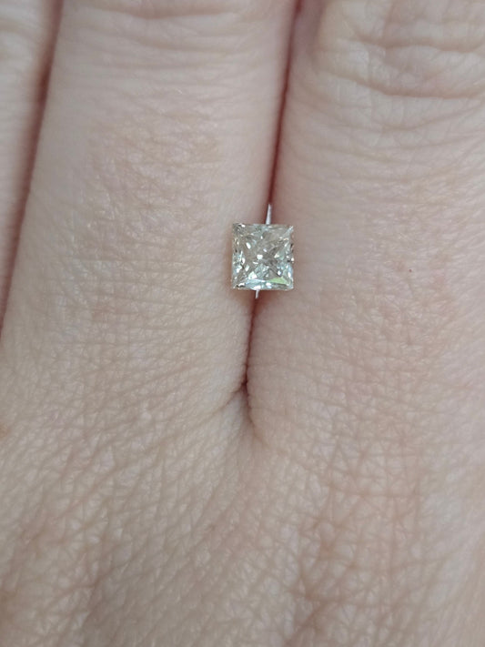 Natural 0.72 CT Square Cut Diamond