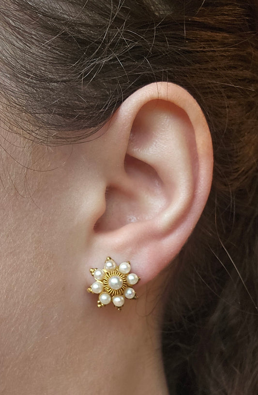 Vintage 14K Gold and Pearl Earrings