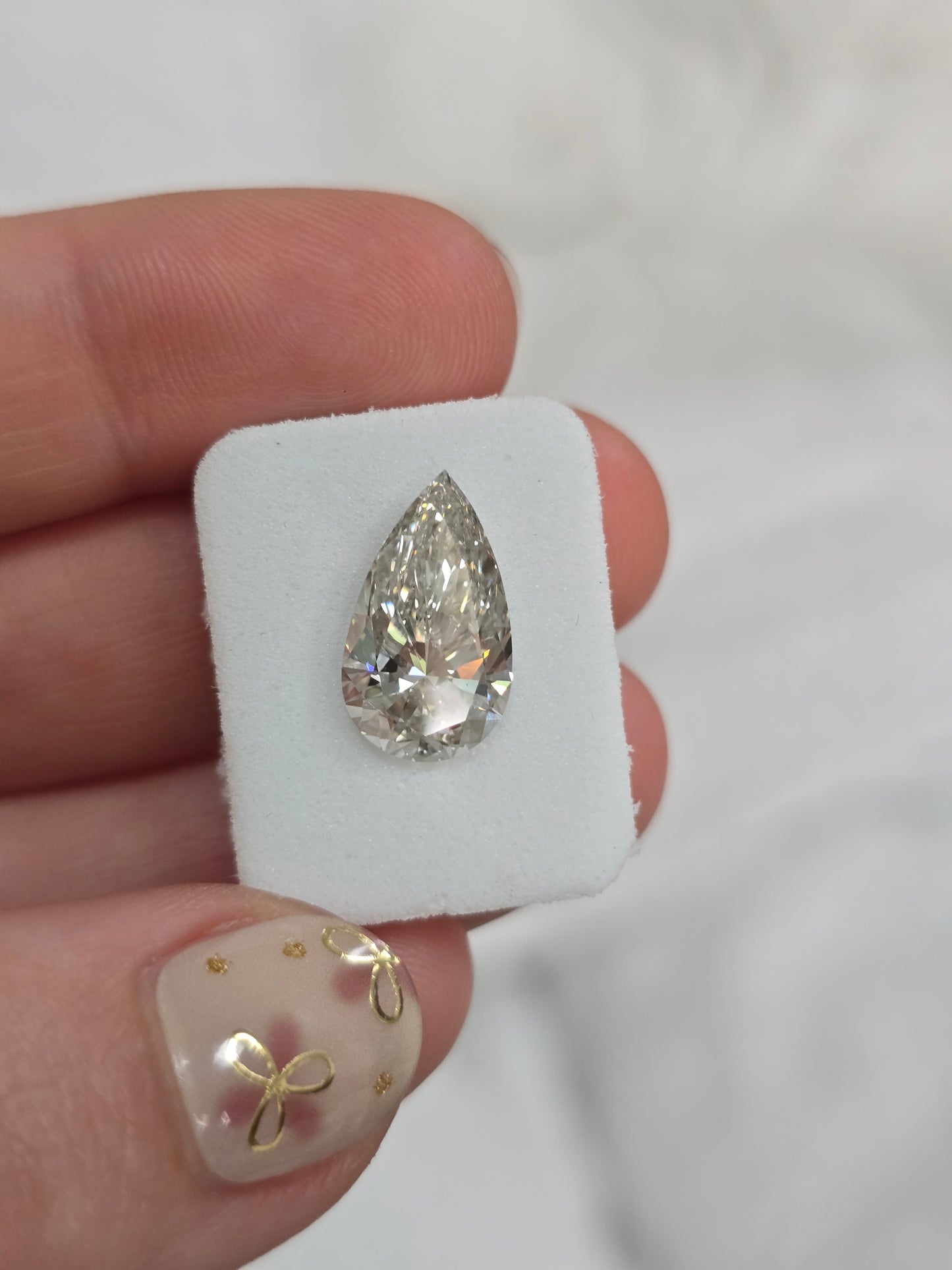 Loose 4.07 CT Pear Lab Grown Diamond with IGI Report