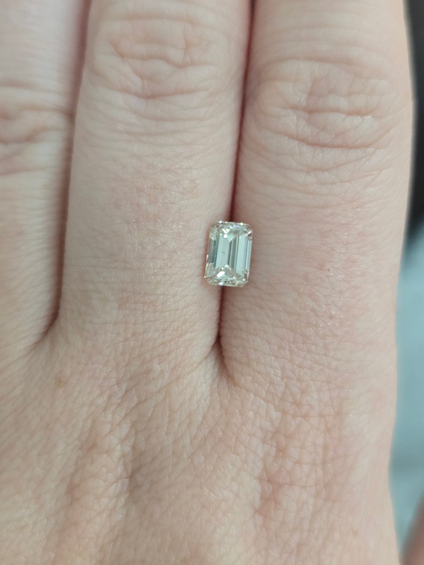 Loose 1.06 CT Natural Emerald Cut Diamond with GIA Report