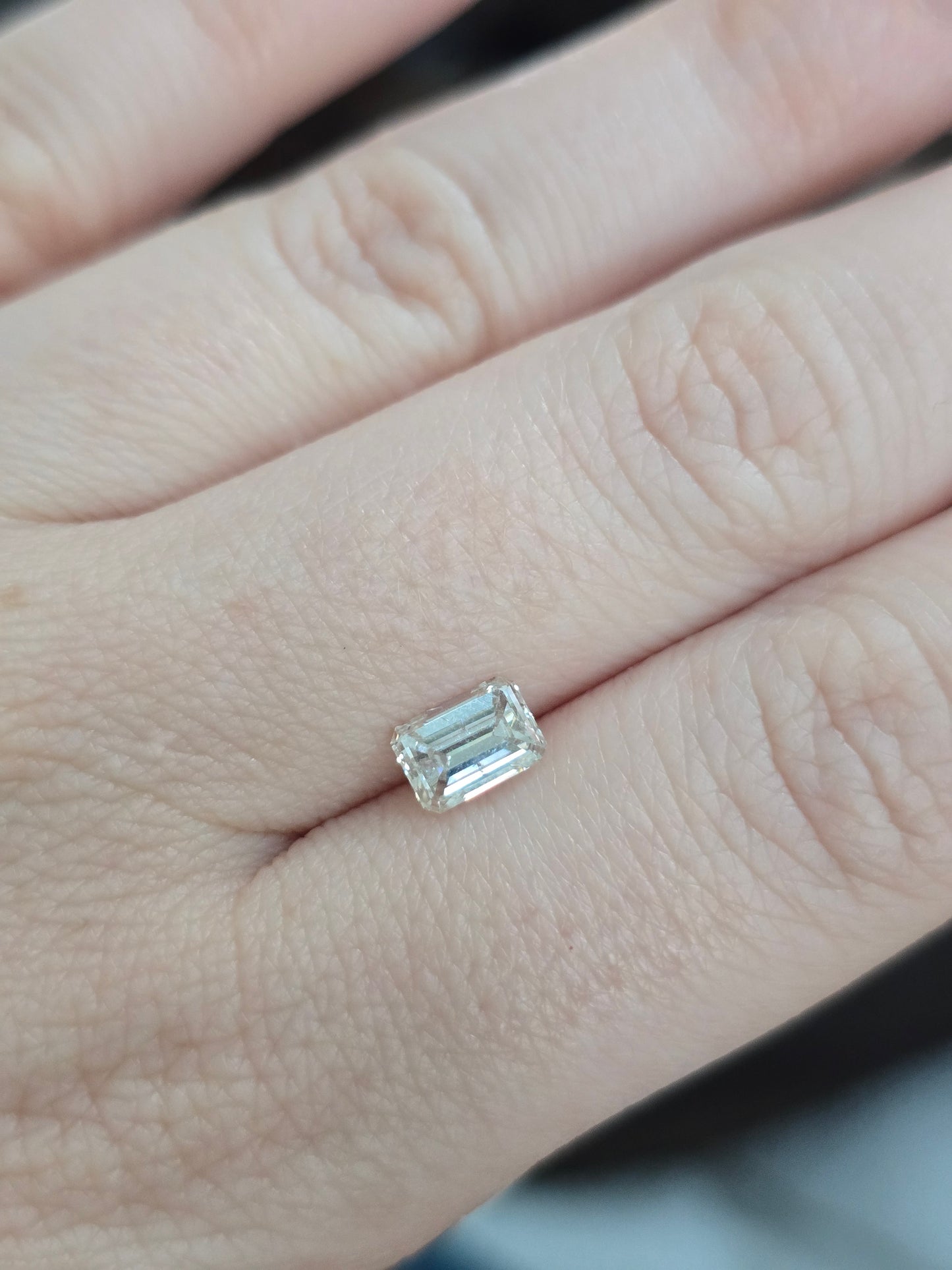 Loose 1.06 CT Natural Emerald Cut Diamond with GIA Report