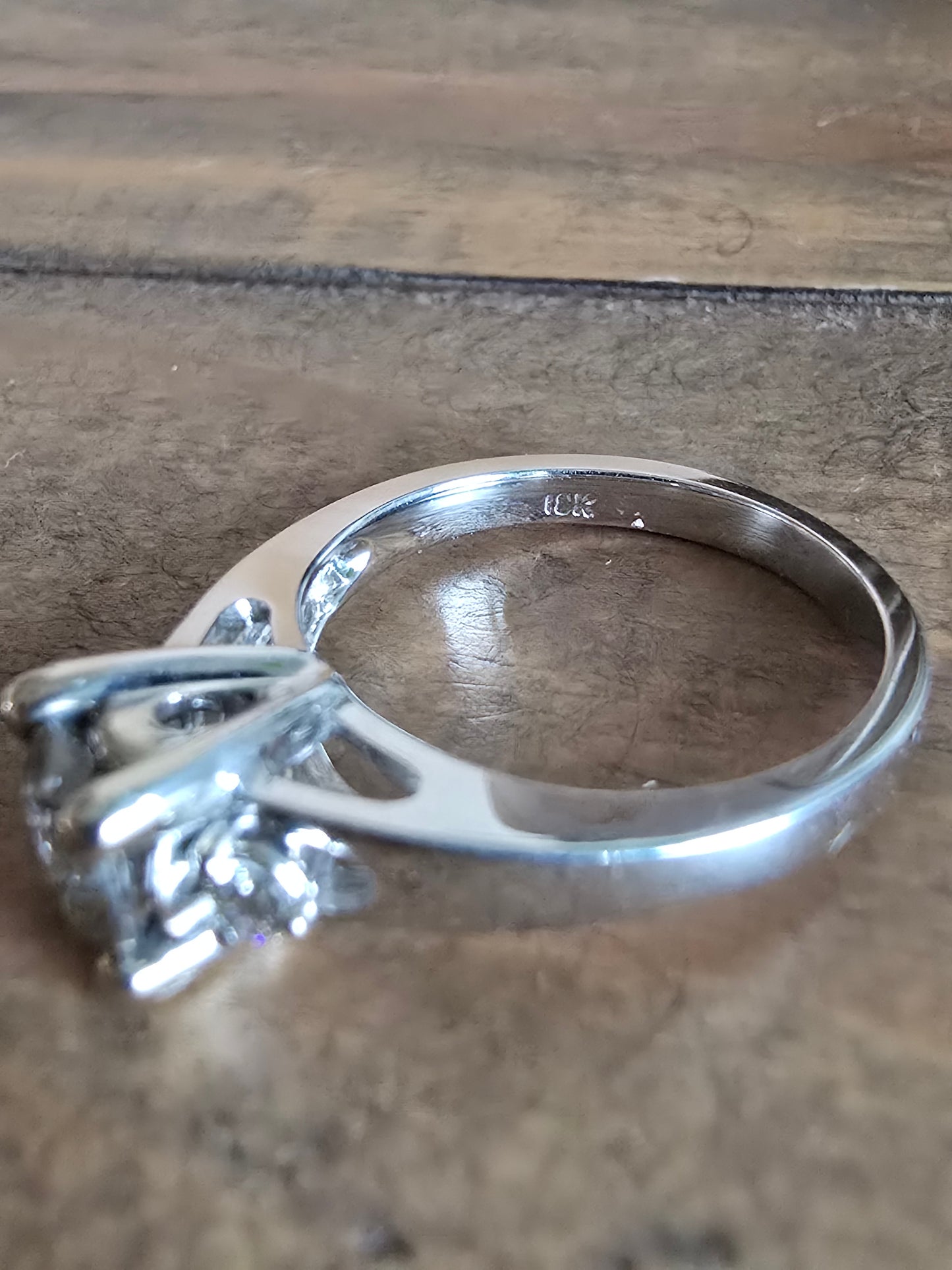 18kt White Gold 1.14ct Natural Diamond Ring