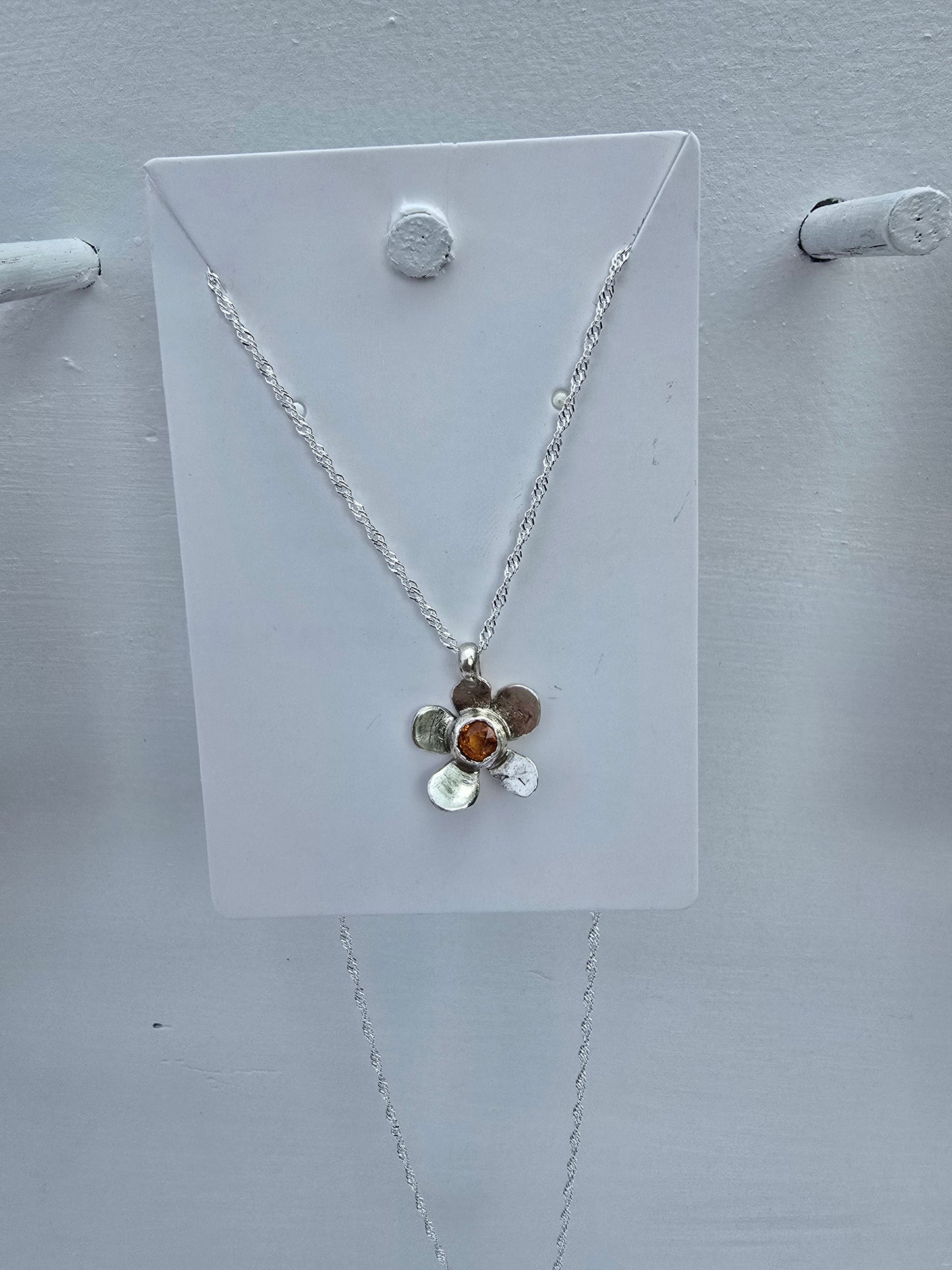 Daisy Necklace