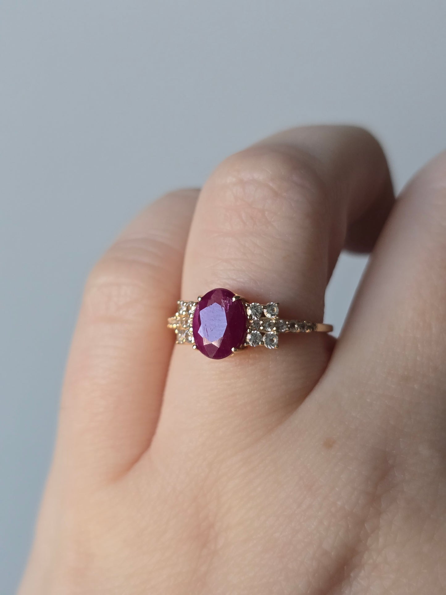 14k Yellow Gold 1.69ct Ruby and White Sapphire Ring