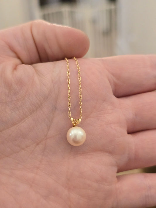 Pearl Solitaire Necklace