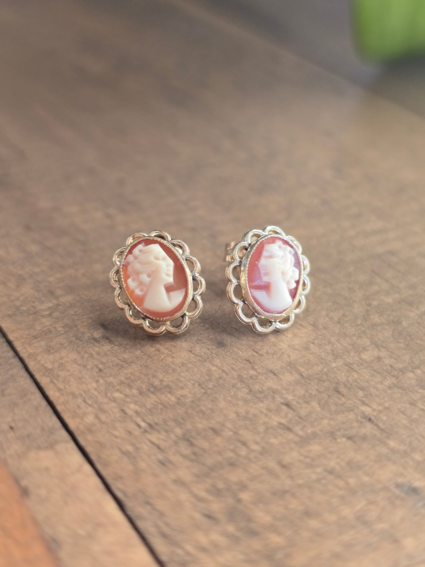 Vintage 14K Yellow Gold Cameo Studs