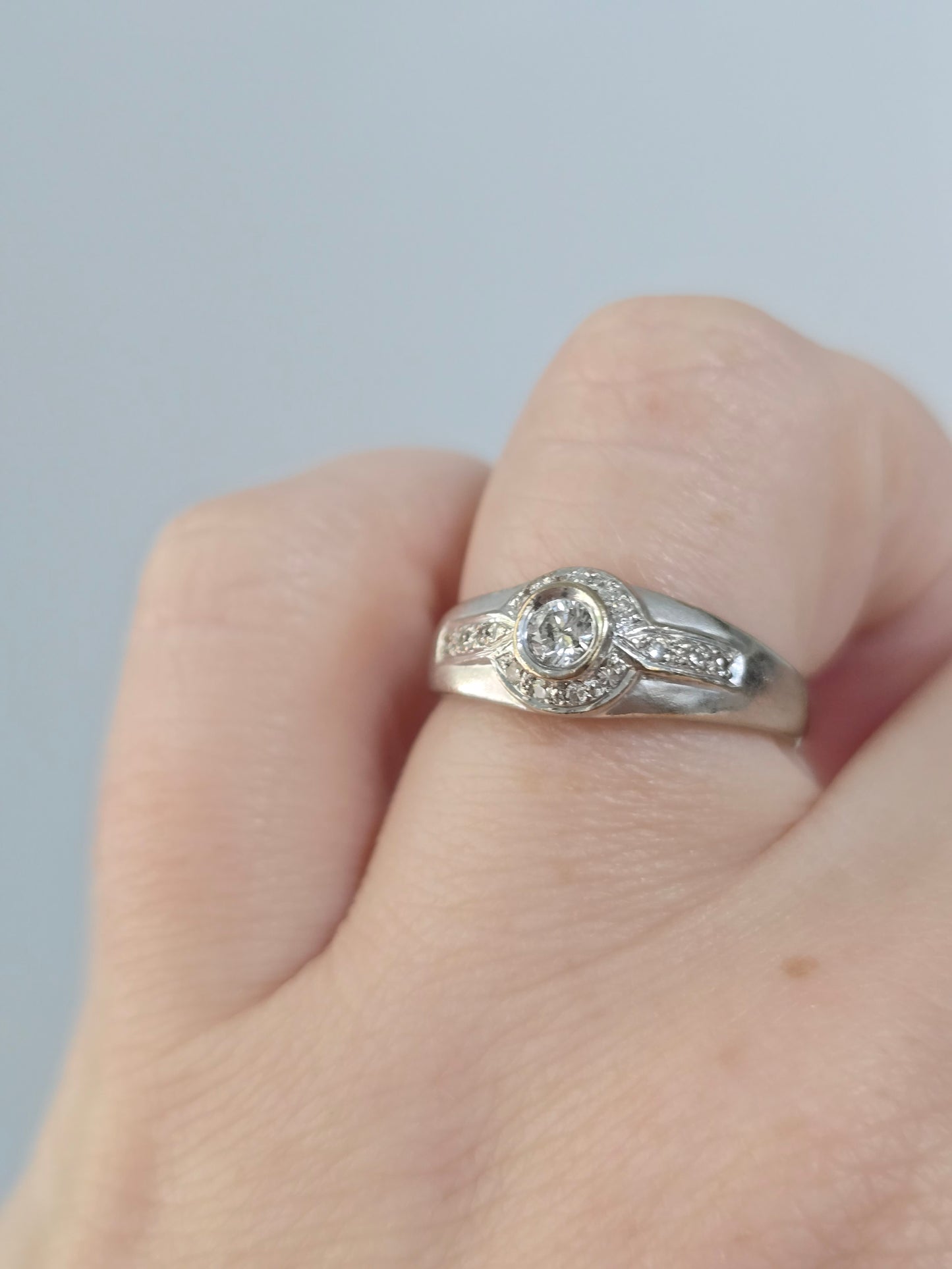18K White Gold 0.24 CTW Diamond Ring
