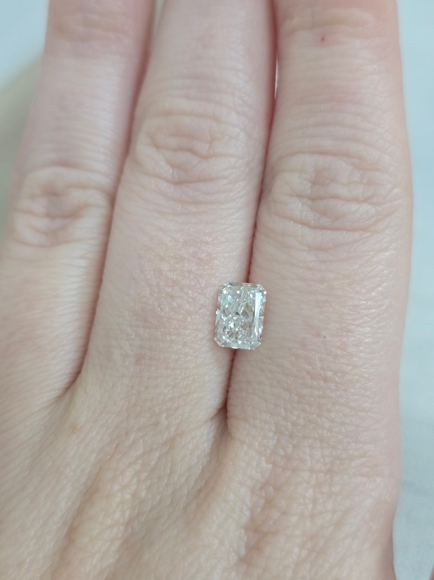 Loose 1.35 CT Rectangular Modified Brilliant Lab Grown Diamond with IGI Report