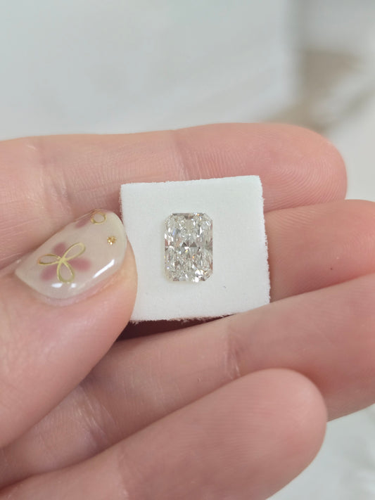 1.59ct Radiant Lab Grown Diamond with IGI Report