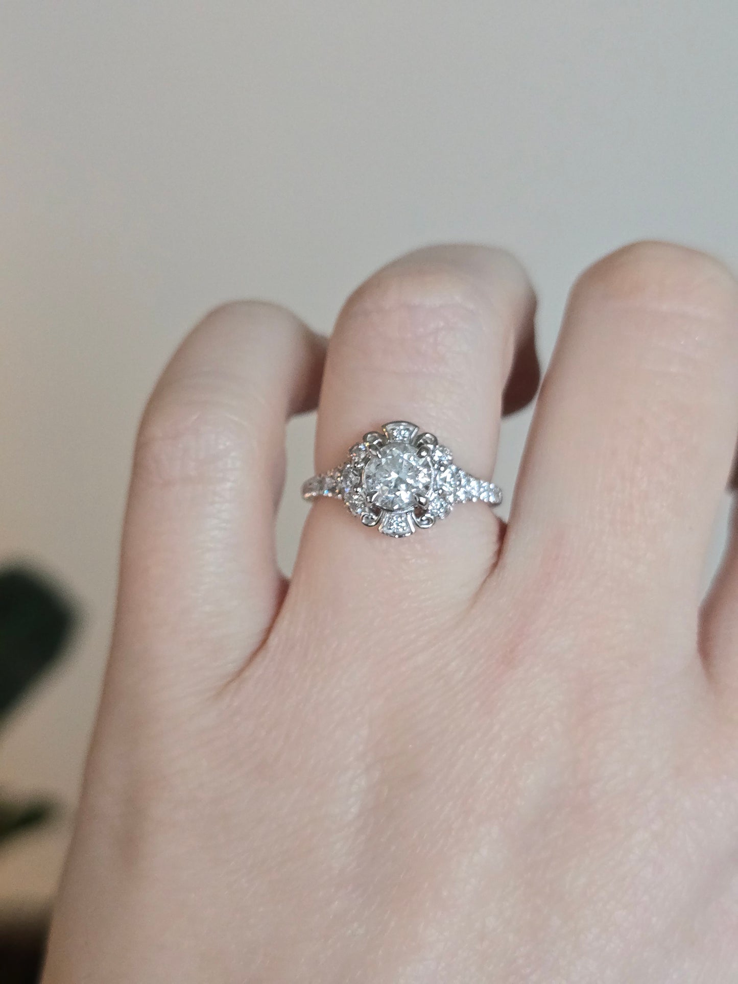 14k White Gold 1.55ct Round Natural Diamond Ring